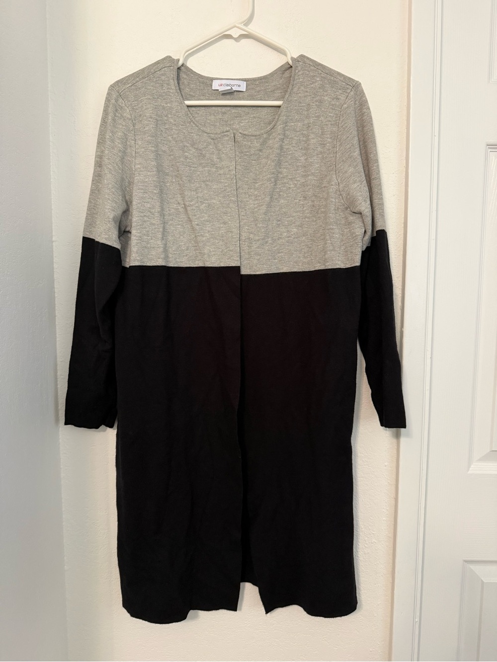 Liz Claiborne Gray knit long cardigan